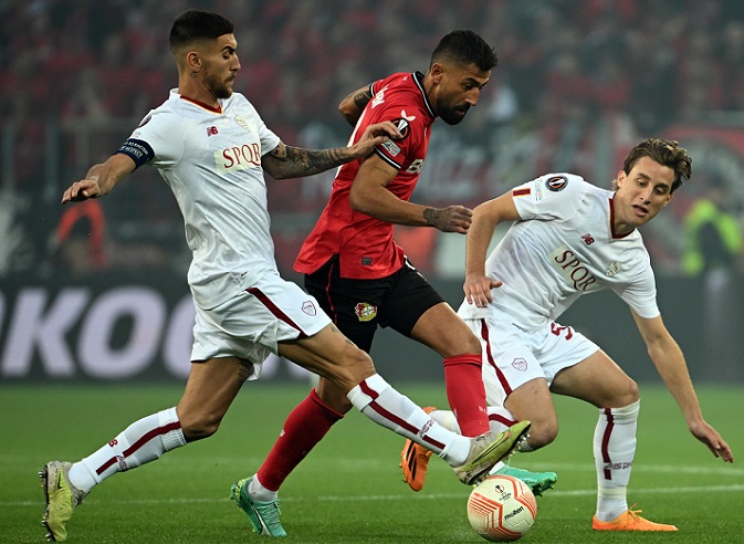 "Bayer Leverkusen player criticizes Roma's defensive tactics in